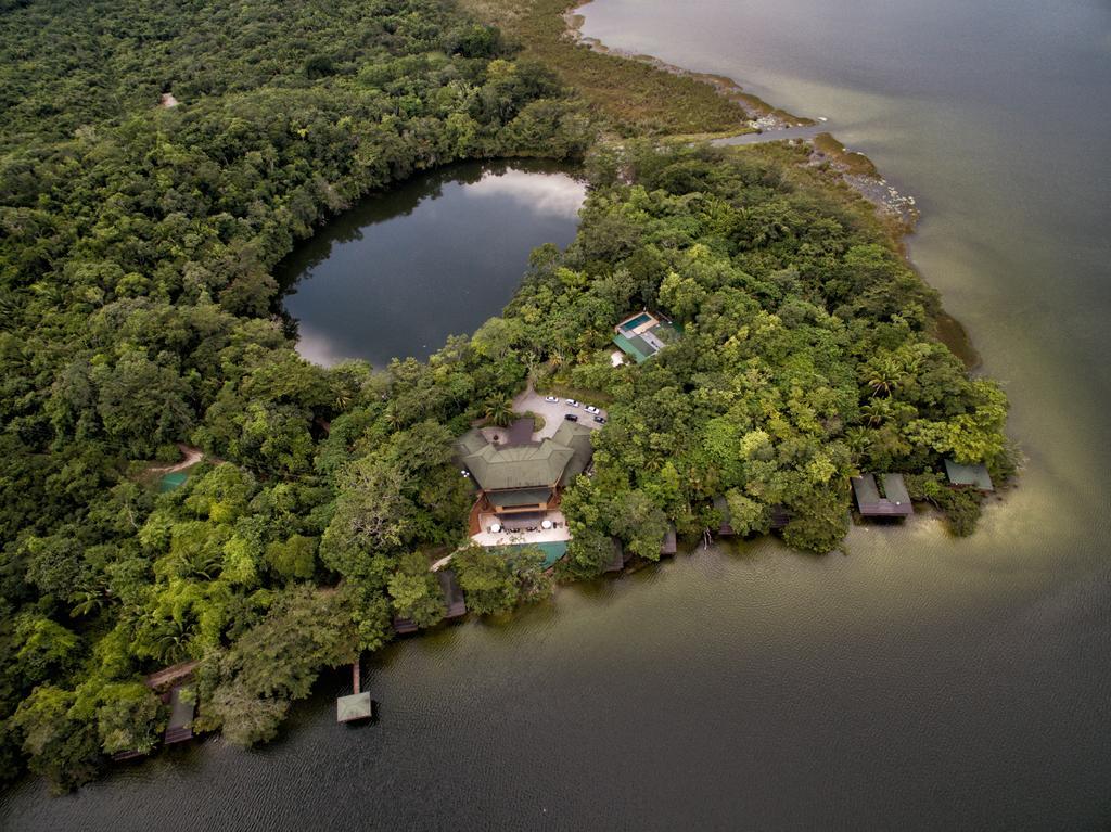 Las Lagunas Boutique Hotel Flores Exterior foto