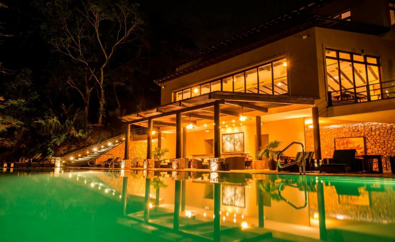 Las Lagunas Boutique Hotel Flores Exterior foto